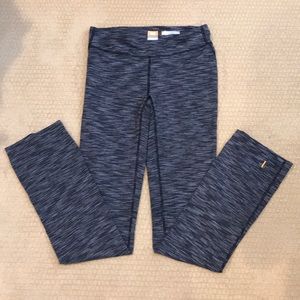 Lucy Lotus Collection Legging Sm.